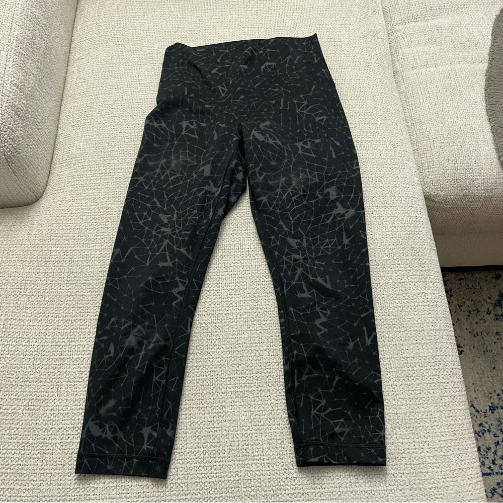 Lululemon cropped leggings